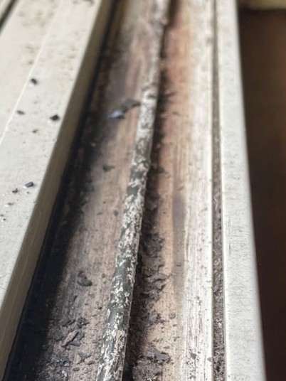 Door Track 4